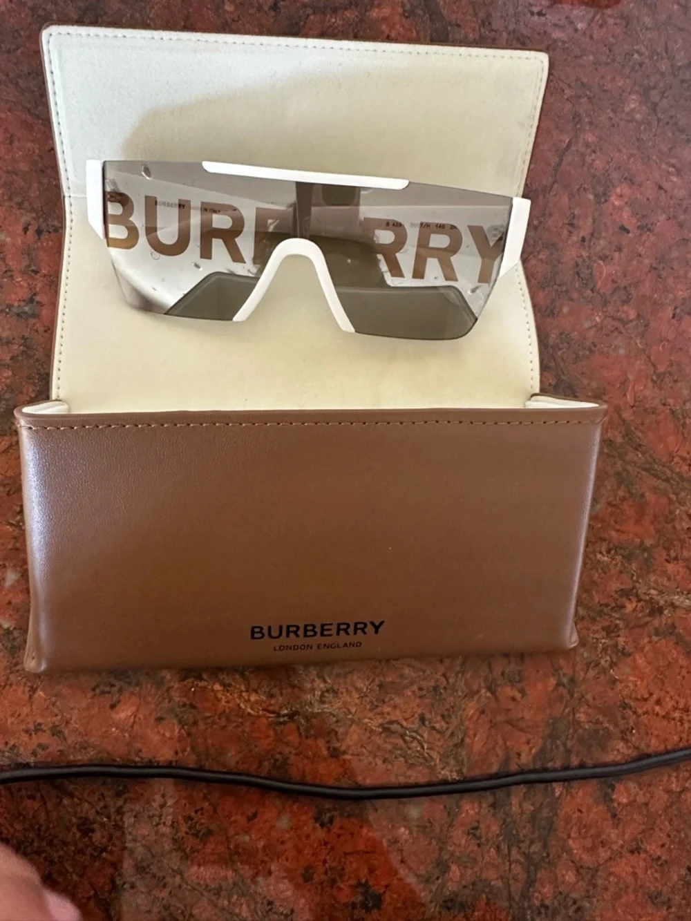 Burberry White Frame Sunglasses with Brown Gradient Lens - Picture 2 of 3